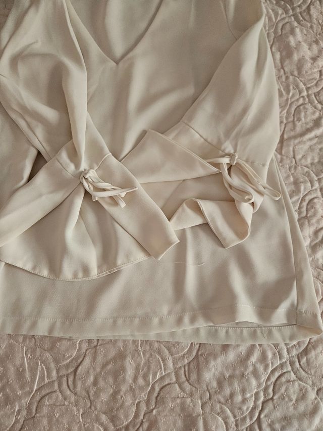 Blusa elegante avorio