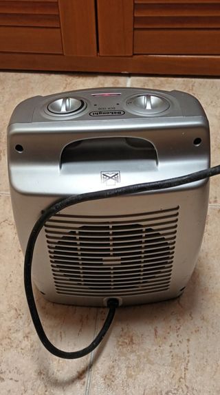 Calentador Delonghi.