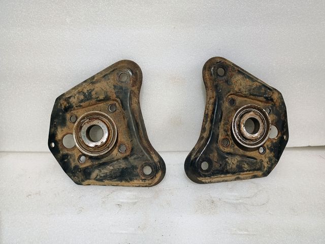 Soporte pinzas freno Renault 25 trasero