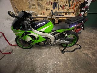 Faro trasero kawasaki zx6r 1998-99