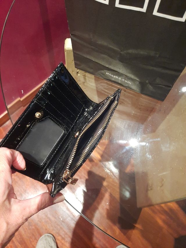 Monedero negro cartera