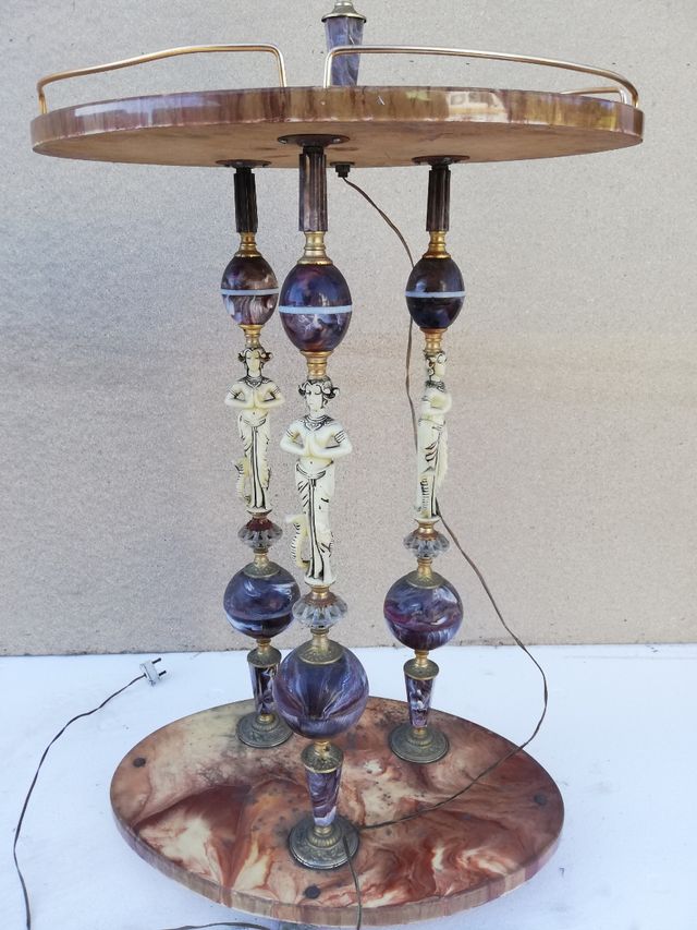 Lampara de pie antigua