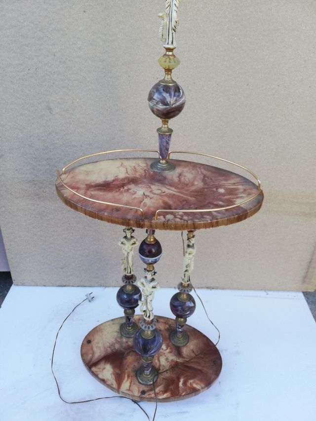 Lampara de pie antigua