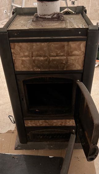 Stufa a legno idro con coperchio 