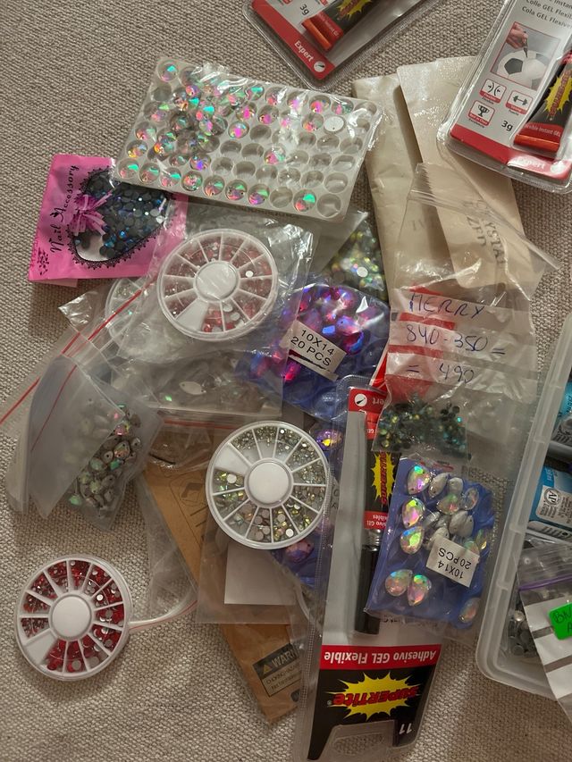 Pedreria variada para manualidades