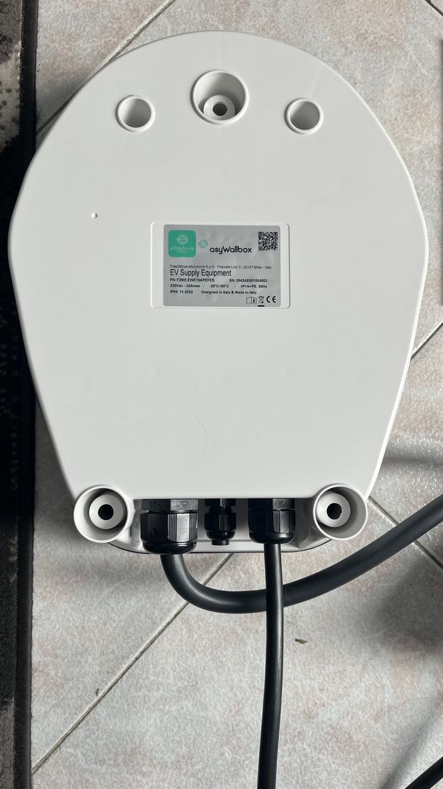 Wall box stazione di ricarica veicoli elettrici