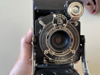 Cámara de fotos Kodak de fuelle