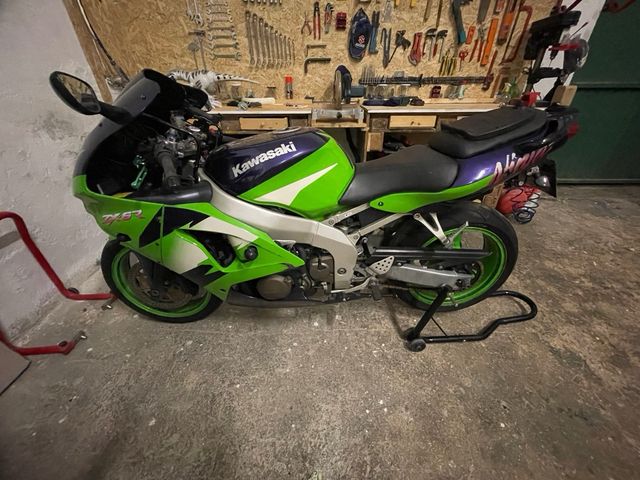 Cubre cadena kawasaki zx6r 98-99