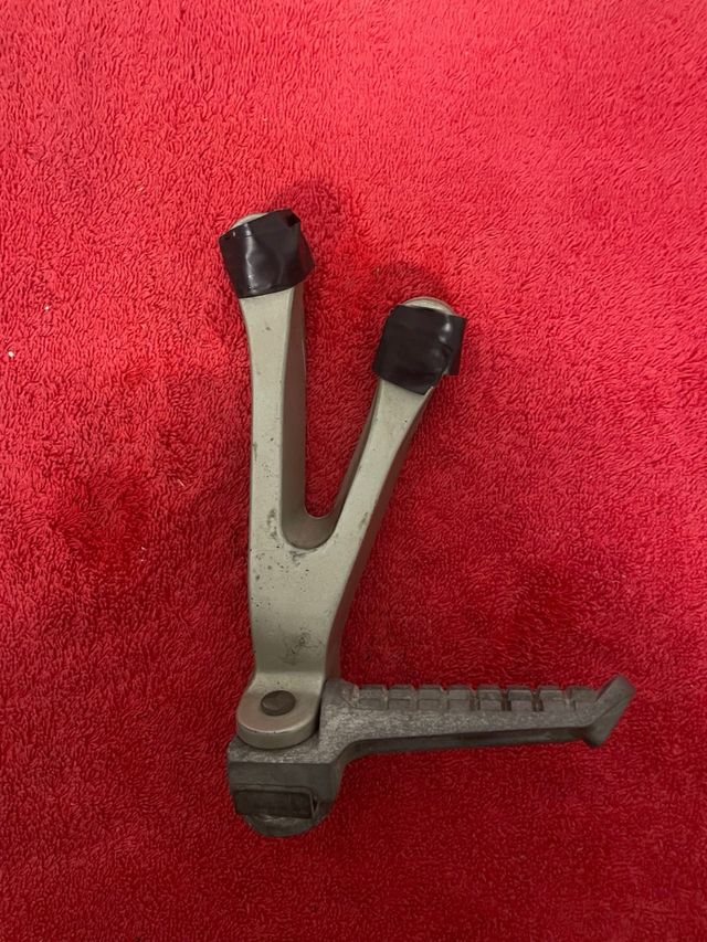 Estribera izq kawasaki zx6r 1998-99