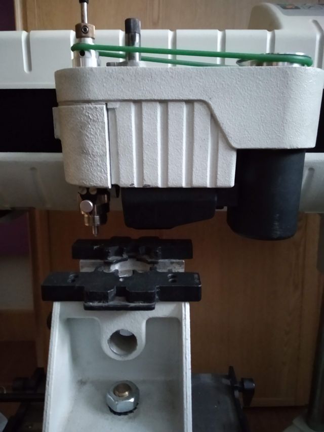 Grabadora GRAVOTECH IS200 más complementos