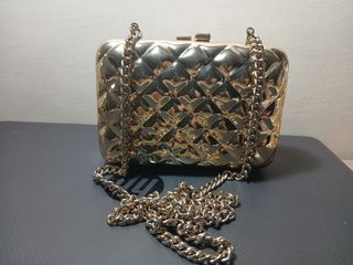 Bolso de fiesta dorado