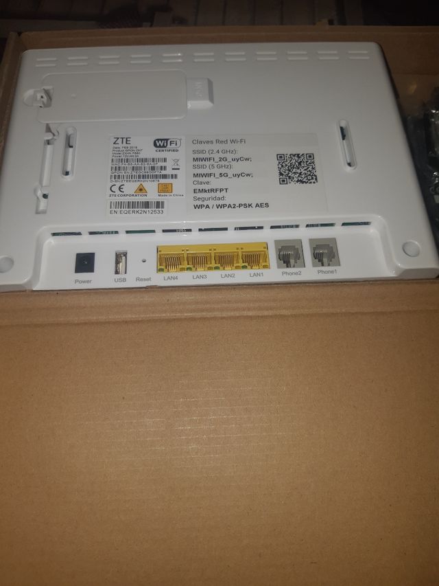 NUOVO router ZTE CXHN F680 CON SCATOLA