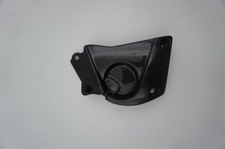 Tapa de piñón en carbono BMW S1000RR S1000R S1000X
