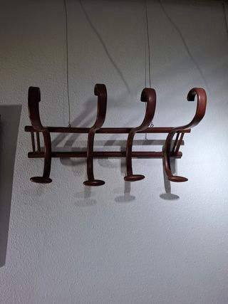 Percha antigua de madera 