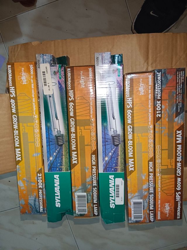 Bombillas de cultivo indor usadas 2 