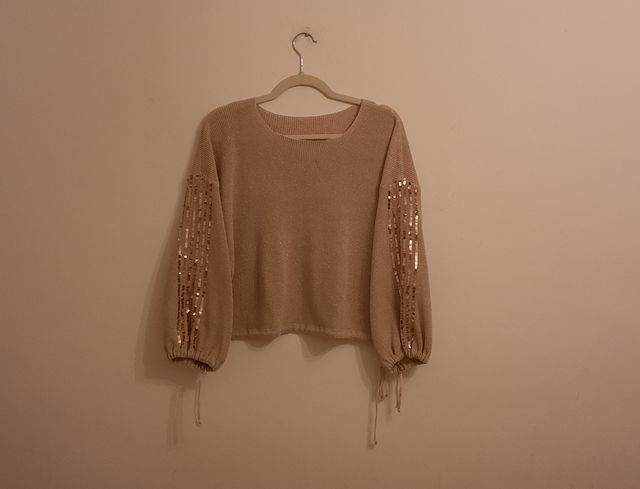 Jersey oversize dorado