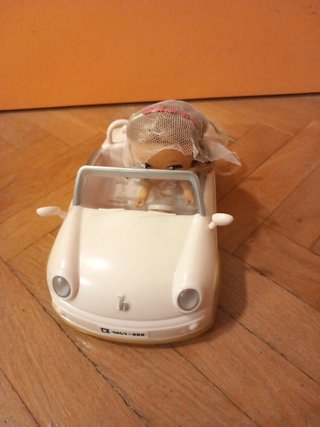 Barriguitas: Novia con su coche