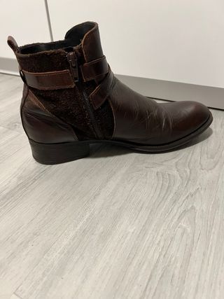 Botines de piel