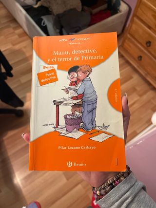 Manu, detective, y el terror de Primaria (Spanish