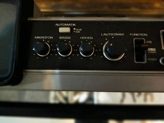 Universum Radio TV Cassette años 80