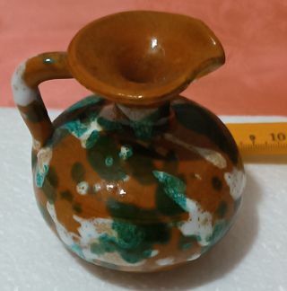 Brocca in miniatura e vasi in 3 modelli