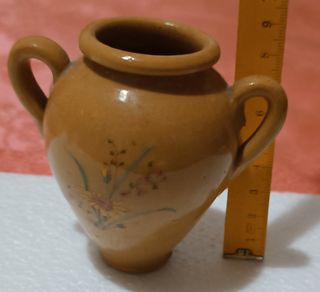 Brocca in miniatura e vasi in 3 modelli