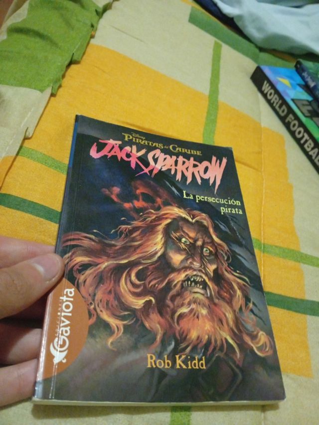 Libro la persecución pirata 