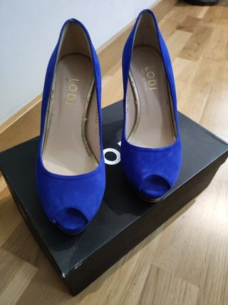 Zapatos de ceremonia.