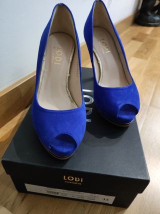 Zapatos de ceremonia.