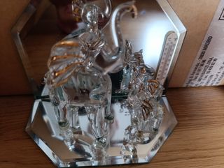 Pareja de elefantes de cristal