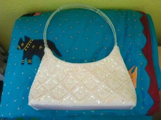 Bolso blanco pedrería 