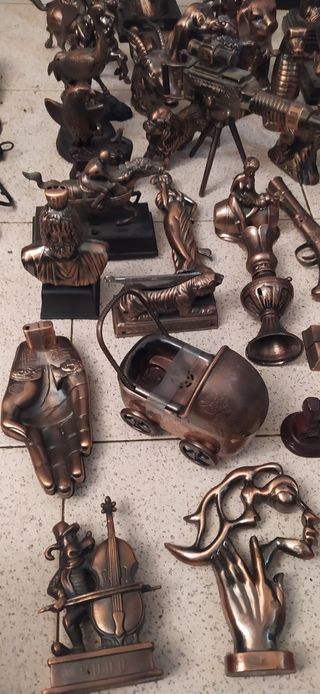 Lote 42 mecheros,figuras grandes,ideal coleccion..