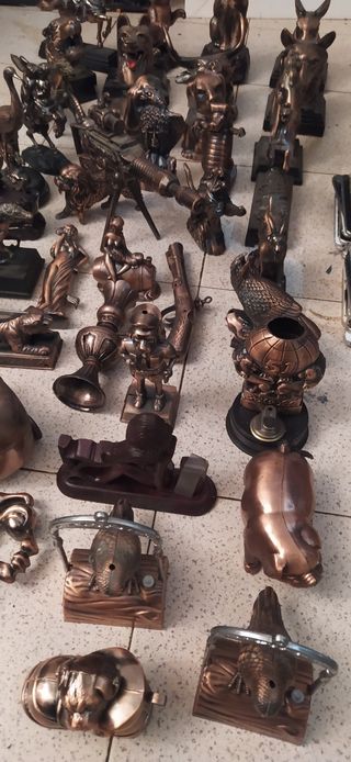 Lote 42 mecheros,figuras grandes,ideal coleccion..