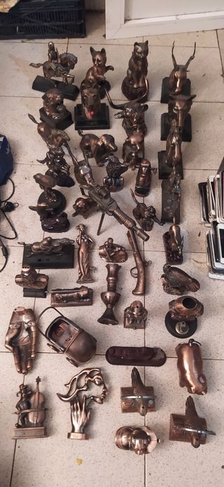 Lote 42 mecheros,figuras grandes,ideal coleccion..