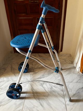 Andador con asiento forta