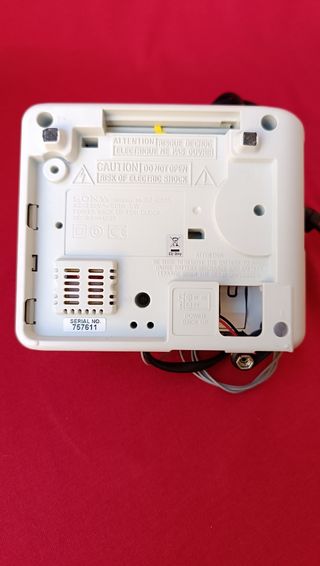 Radio despertador Sony ICF-C205