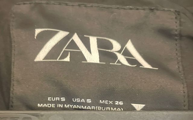 Chaleco Zara efecto piel negro S