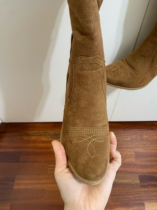 Botas altas con tacón