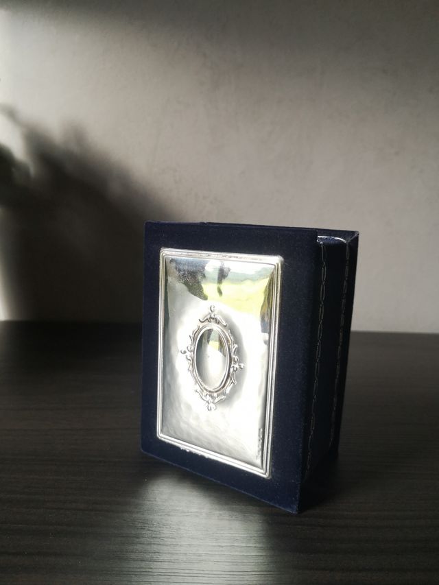 Portagioie con placca in argento