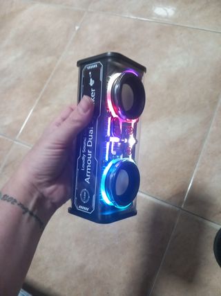 Altavoz Bluetooth portátil v8