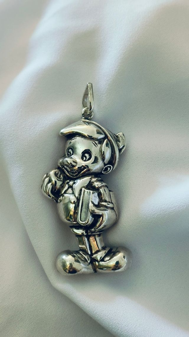 Pinóquio em prata Walt Disney 
