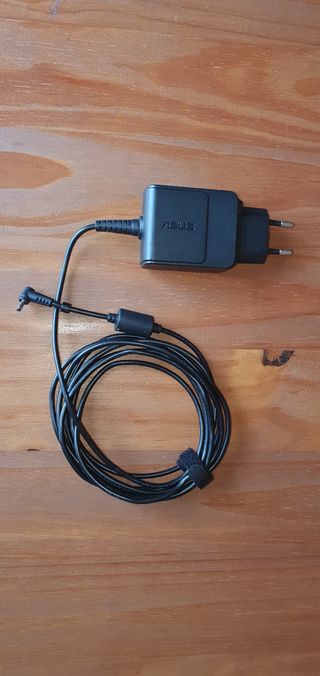 PC Asus Eee. Ordenador pequeño