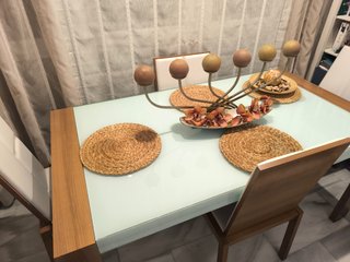4 sillas de piel