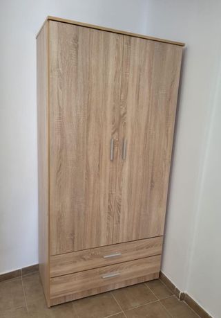 armarios, cómodas, mesitas y mas