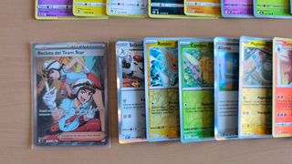 Set 60 carte pokemon comuni holo varie