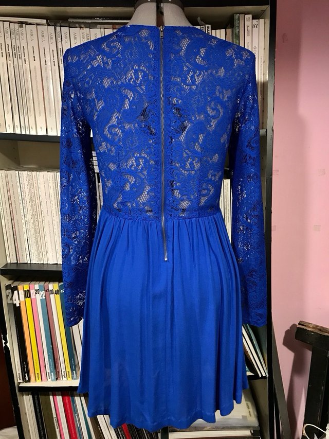 Vestitino da cocktail blu elettico con pizzo