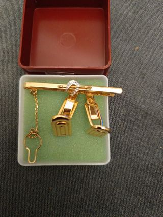 Gemelos y alfiler corbata en oro chapado