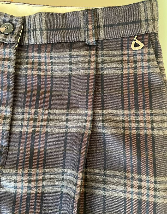 Pantaloni di lana da donna marca  Dixie