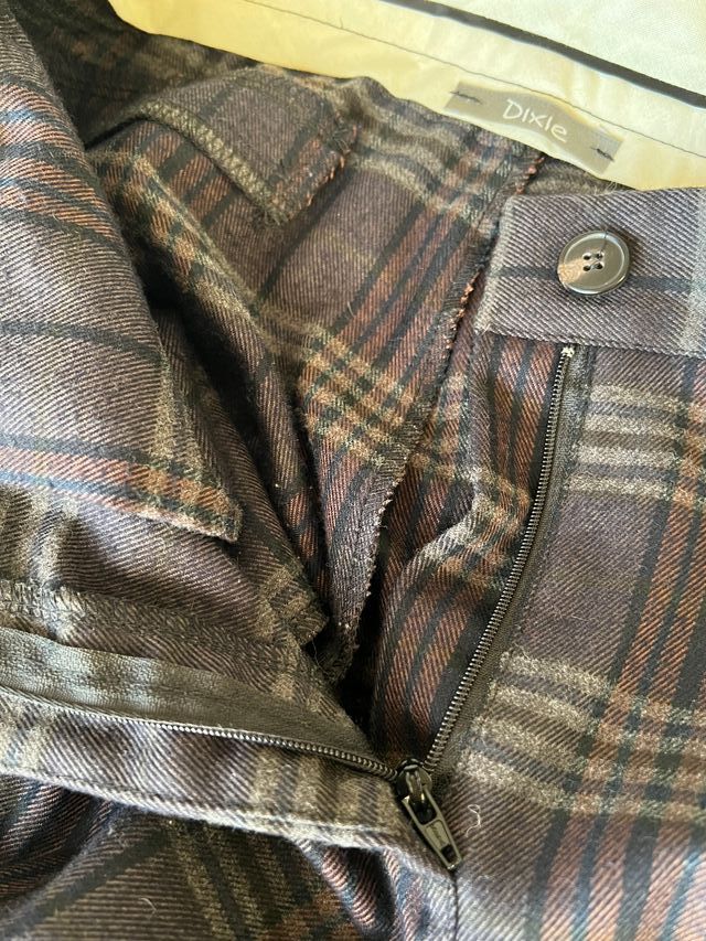 Pantaloni di lana da donna marca  Dixie