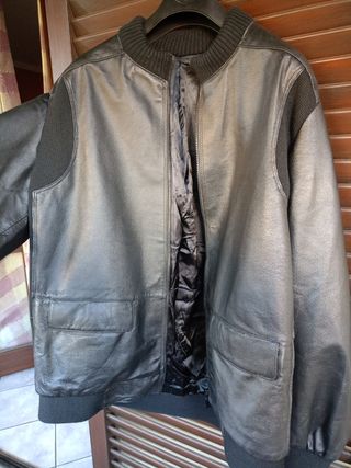 Giubbotto in pelle nero XL